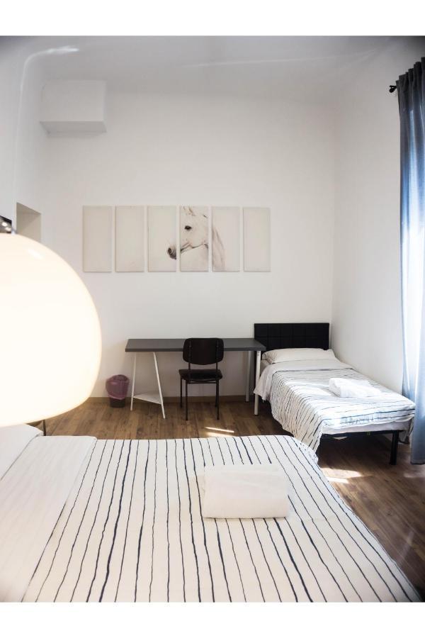 Cosmo Guesthouse โรม ภายนอก รูปภาพ
