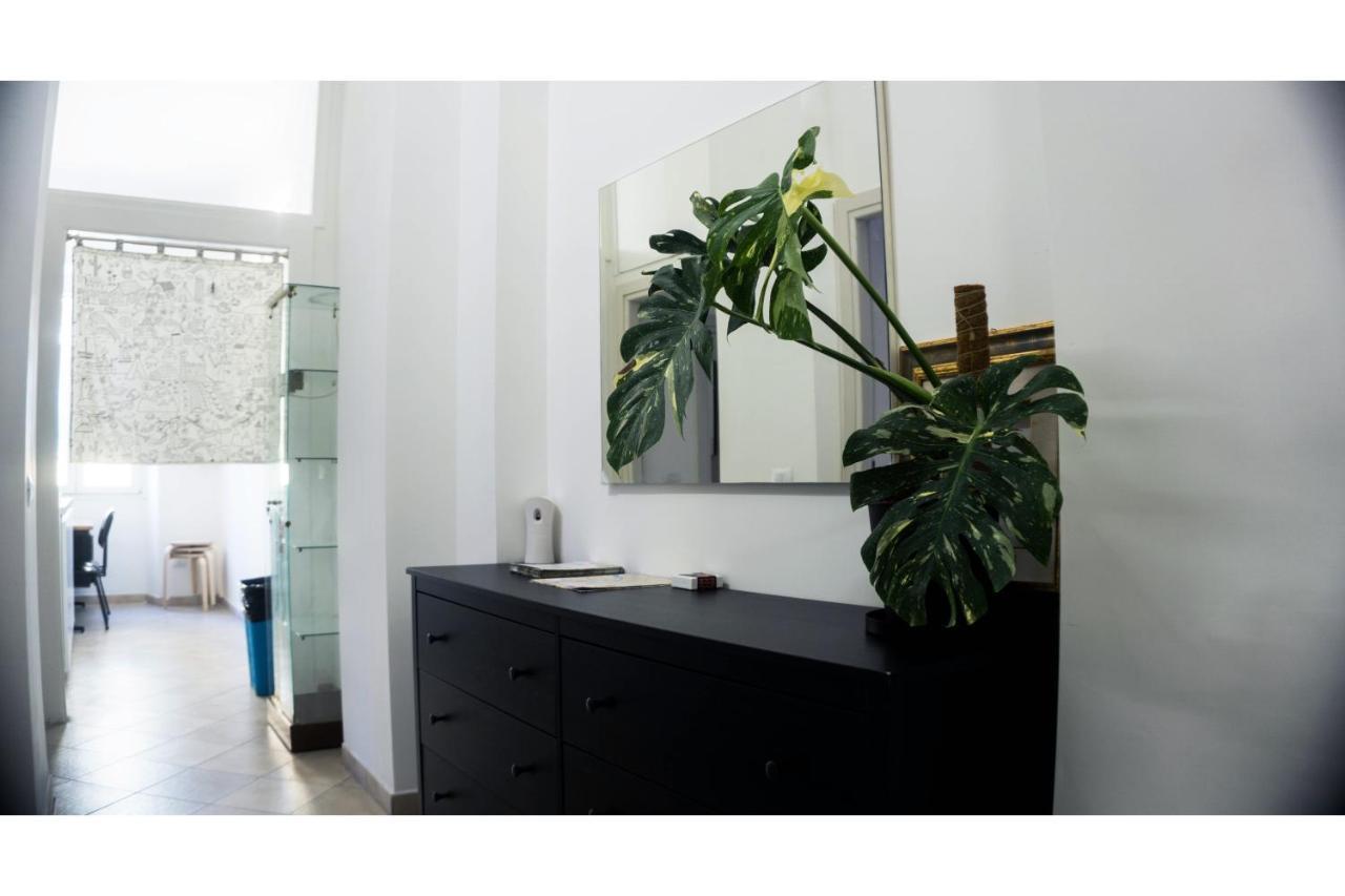 Cosmo Guesthouse โรม ภายนอก รูปภาพ