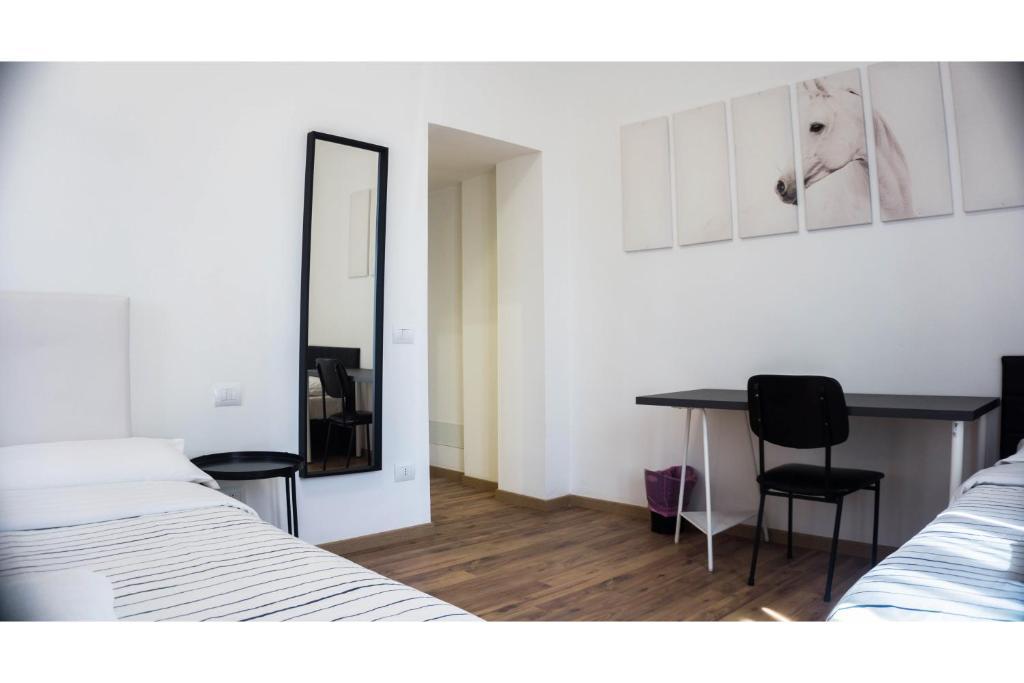 Cosmo Guesthouse โรม ภายนอก รูปภาพ