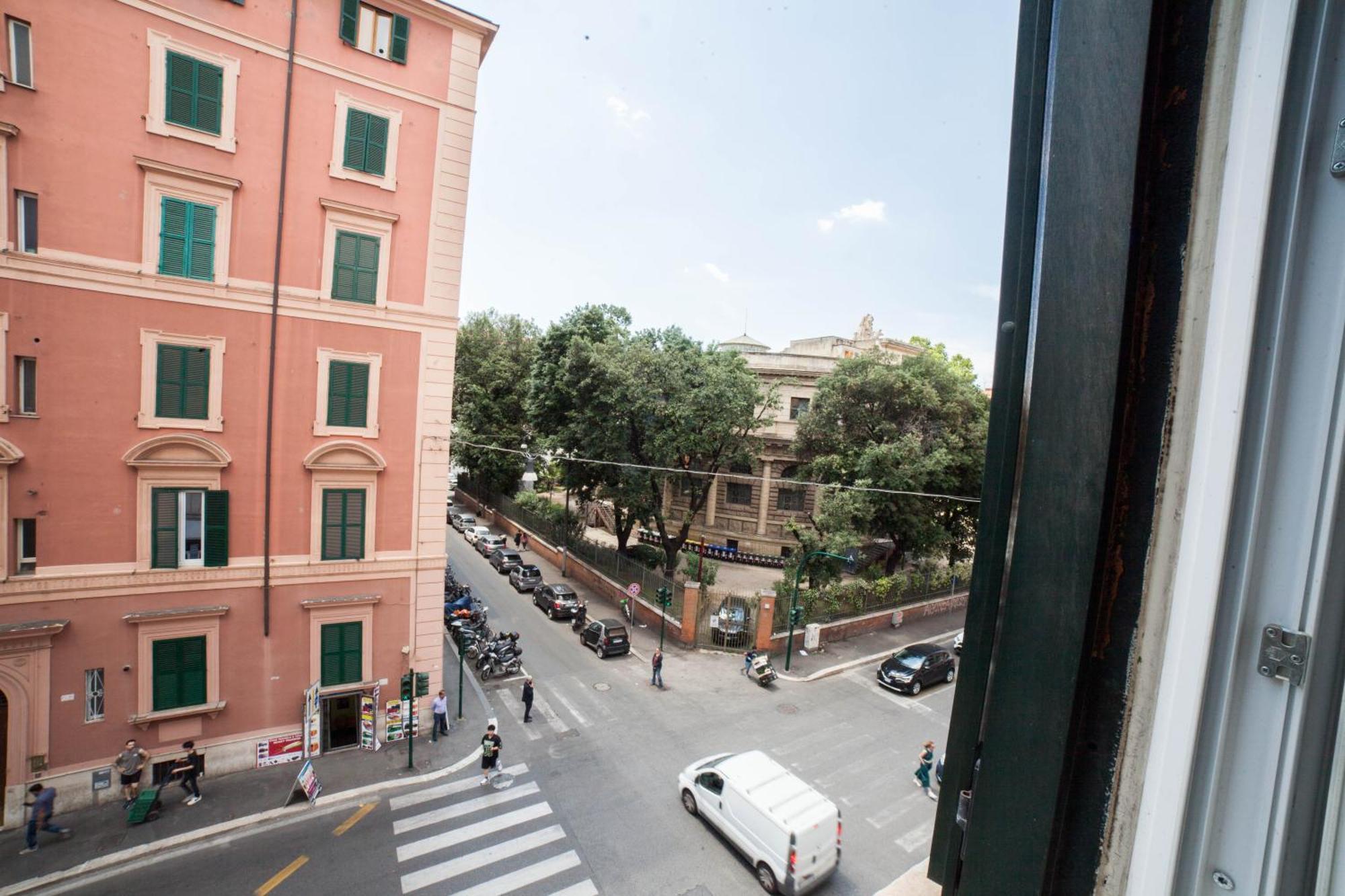 Cosmo Guesthouse โรม ภายนอก รูปภาพ